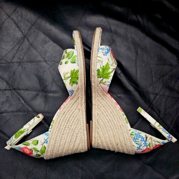 Vince Camuto Floret  Garden Felyn Espadrille Sz 10 US Wedge Sandal Shoe NWOB - Picture 4 of 9